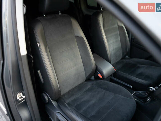 Серый Фольксваген Кадди, объемом двигателя 2 л и пробегом 231 тыс. км за 24800 $, фото 73 на Automoto.ua