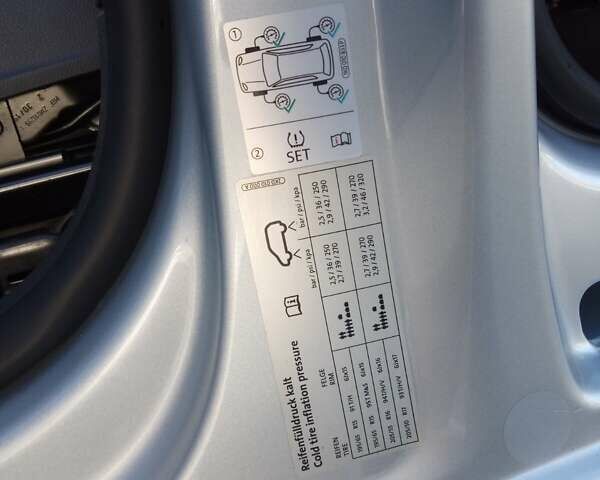 Серый Фольксваген Кадди, объемом двигателя 1.97 л и пробегом 271 тыс. км за 16500 $, фото 13 на Automoto.ua