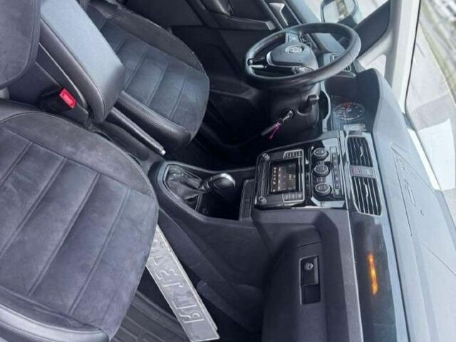 Серый Фольксваген Кадди, объемом двигателя 2 л и пробегом 260 тыс. км за 14699 $, фото 1 на Automoto.ua