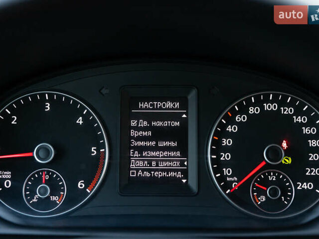 Серый Фольксваген Кадди, объемом двигателя 2 л и пробегом 231 тыс. км за 24800 $, фото 46 на Automoto.ua