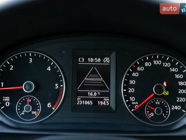 Серый Фольксваген Кадди, объемом двигателя 2 л и пробегом 231 тыс. км за 24800 $, фото 35 на Automoto.ua