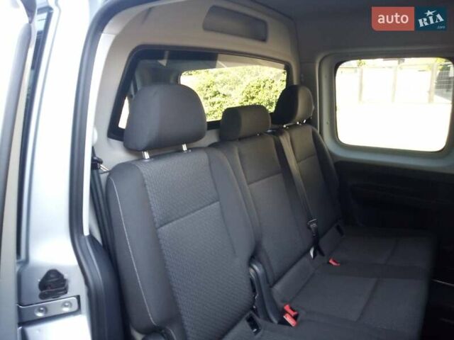 Серый Фольксваген Кадди, объемом двигателя 1.97 л и пробегом 271 тыс. км за 16500 $, фото 19 на Automoto.ua