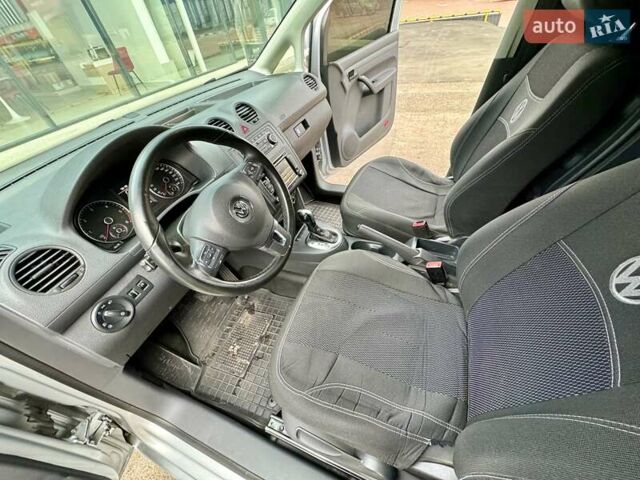 Серый Фольксваген Кадди, объемом двигателя 1.97 л и пробегом 230 тыс. км за 10800 $, фото 51 на Automoto.ua