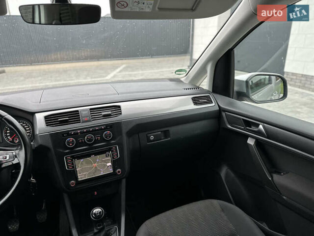 Сірий Фольксваген Кадді, об'ємом двигуна 2 л та пробігом 227 тис. км за 16450 $, фото 33 на Automoto.ua