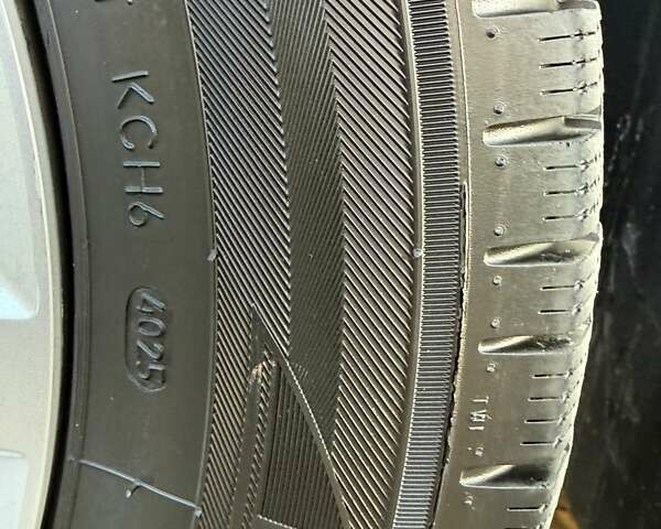 Серый Фольксваген Кадди, объемом двигателя 2 л и пробегом 286 тыс. км за 13900 $, фото 29 на Automoto.ua