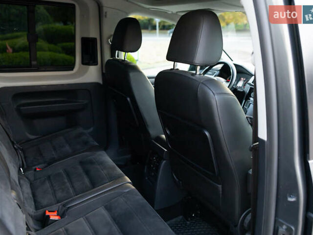 Серый Фольксваген Кадди, объемом двигателя 2 л и пробегом 231 тыс. км за 24800 $, фото 81 на Automoto.ua