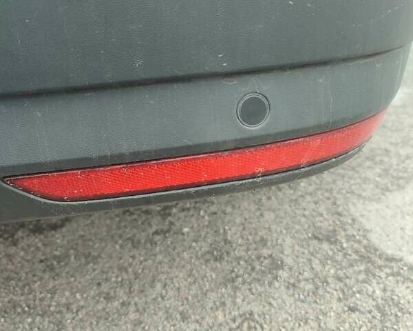 Серый Фольксваген Кадди, объемом двигателя 1.97 л и пробегом 276 тыс. км за 15000 $, фото 18 на Automoto.ua