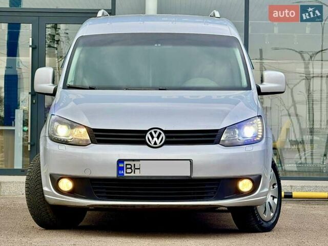 Серый Фольксваген Кадди, объемом двигателя 1.97 л и пробегом 230 тыс. км за 10800 $, фото 12 на Automoto.ua