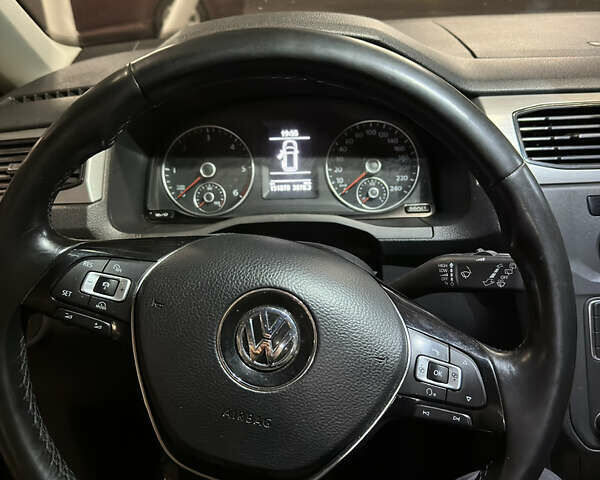 Серый Фольксваген Кадди, объемом двигателя 1.97 л и пробегом 151 тыс. км за 19700 $, фото 15 на Automoto.ua