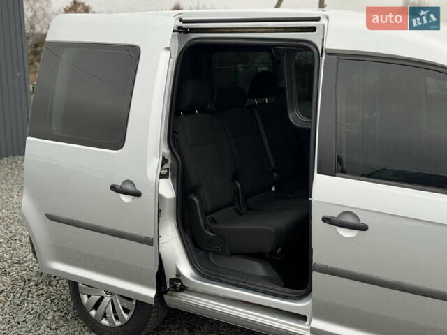 Серый Фольксваген Кадди, объемом двигателя 1.6 л и пробегом 209 тыс. км за 12400 $, фото 13 на Automoto.ua