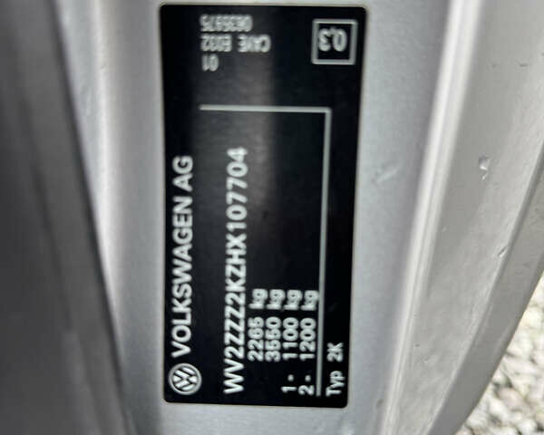 Серый Фольксваген Кадди, объемом двигателя 1.6 л и пробегом 209 тыс. км за 12400 $, фото 27 на Automoto.ua