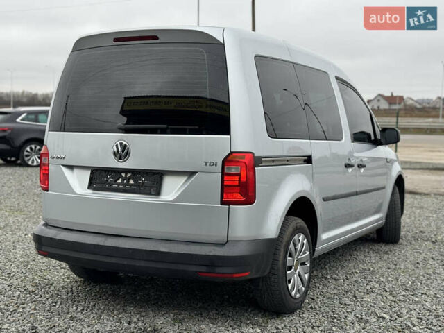 Серый Фольксваген Кадди, объемом двигателя 1.6 л и пробегом 209 тыс. км за 12400 $, фото 1 на Automoto.ua