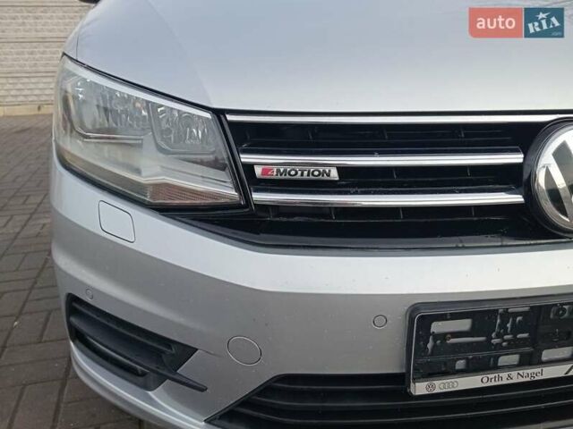 Серый Фольксваген Кадди, объемом двигателя 2 л и пробегом 242 тыс. км за 16500 $, фото 5 на Automoto.ua