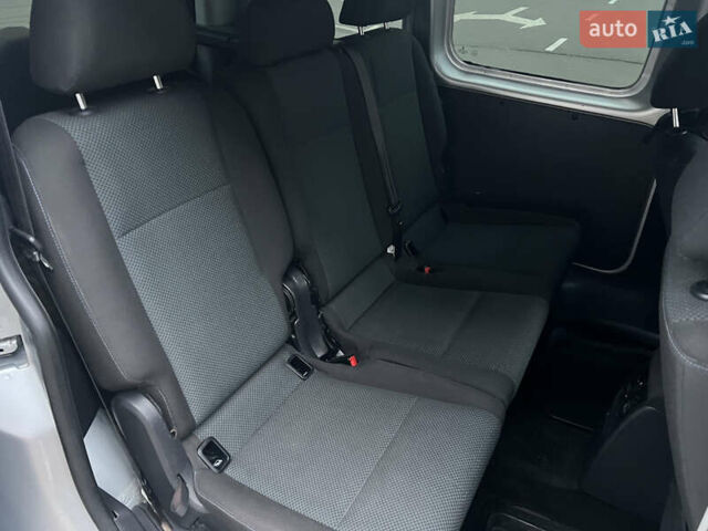 Серый Фольксваген Кадди, объемом двигателя 1.6 л и пробегом 209 тыс. км за 11200 $, фото 10 на Automoto.ua