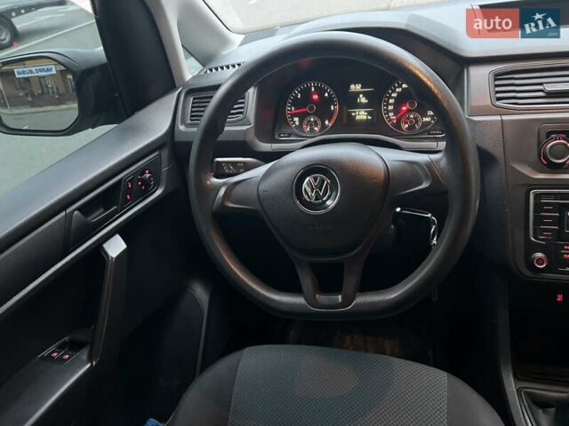 Серый Фольксваген Кадди, объемом двигателя 1.6 л и пробегом 209 тыс. км за 11200 $, фото 14 на Automoto.ua