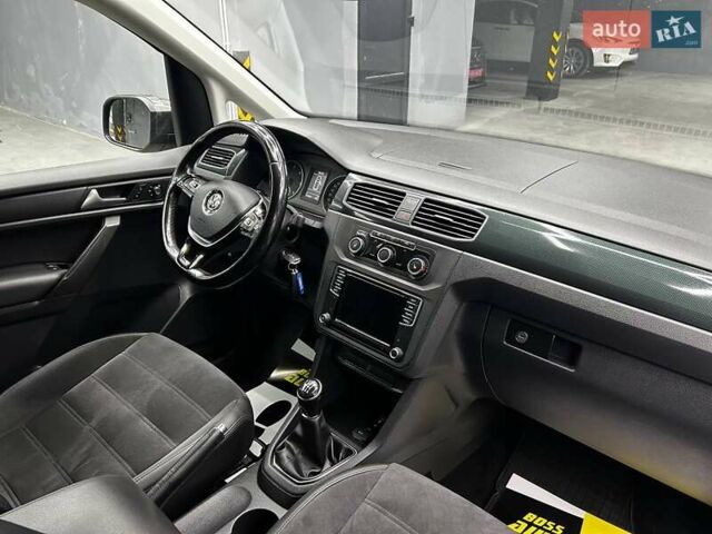 Сірий Фольксваген Кадді, об'ємом двигуна 1.97 л та пробігом 192 тис. км за 18800 $, фото 19 на Automoto.ua