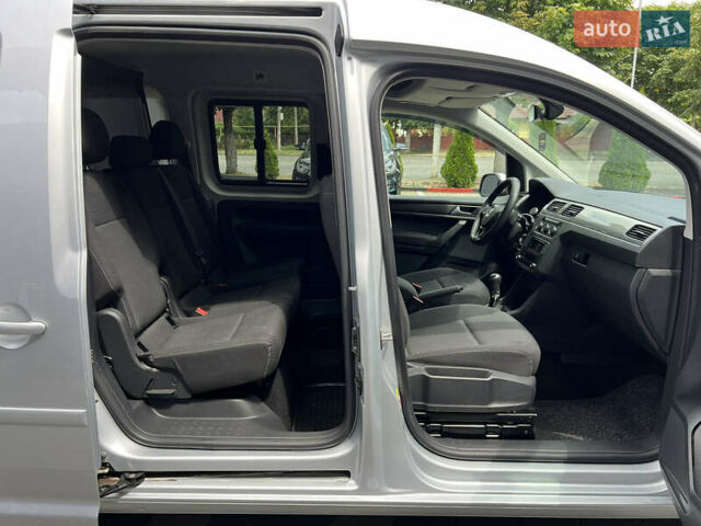 Серый Фольксваген Кадди, объемом двигателя 1.97 л и пробегом 232 тыс. км за 16700 $, фото 27 на Automoto.ua