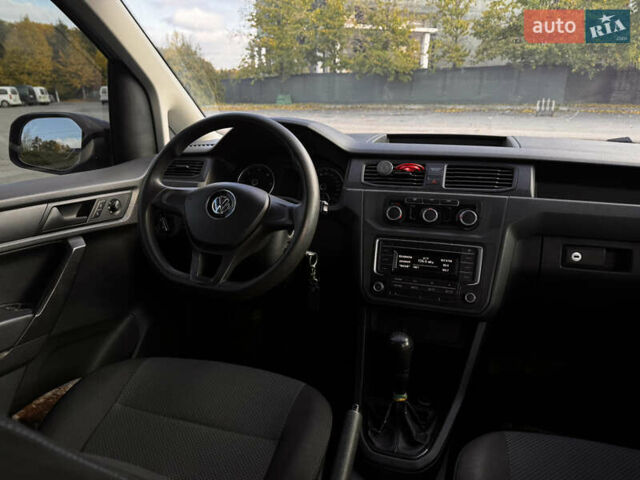 Серый Фольксваген Кадди, объемом двигателя 1.6 л и пробегом 210 тыс. км за 12900 $, фото 17 на Automoto.ua