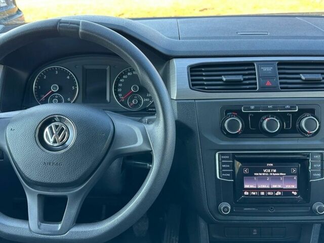 Серый Фольксваген Кадди, объемом двигателя 2 л и пробегом 132 тыс. км за 9200 $, фото 12 на Automoto.ua