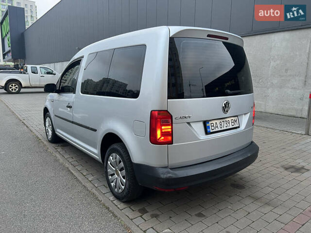 Серый Фольксваген Кадди, объемом двигателя 1.6 л и пробегом 209 тыс. км за 11200 $, фото 4 на Automoto.ua