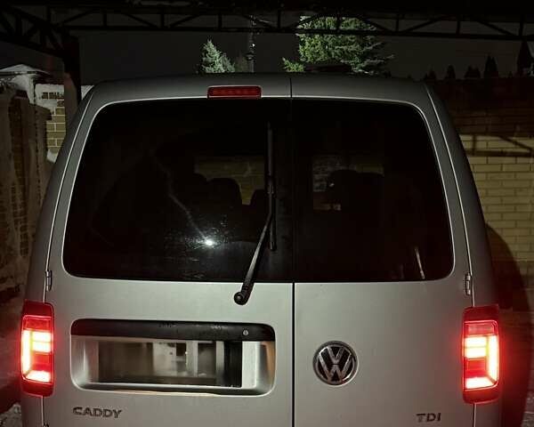 Сірий Фольксваген Кадді, об'ємом двигуна 1.97 л та пробігом 350 тис. км за 21000 $, фото 8 на Automoto.ua