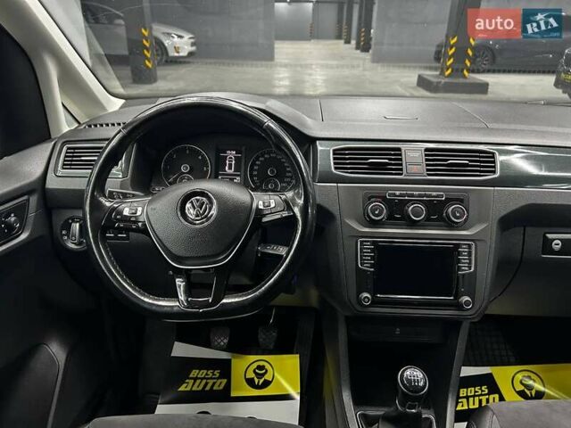 Сірий Фольксваген Кадді, об'ємом двигуна 1.97 л та пробігом 192 тис. км за 18800 $, фото 12 на Automoto.ua