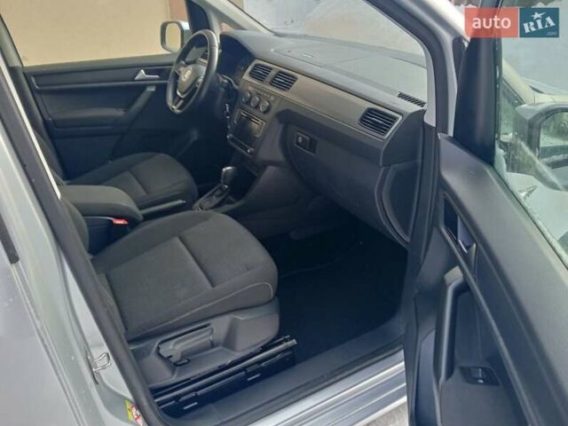 Сірий Фольксваген Кадді, об'ємом двигуна 2 л та пробігом 235 тис. км за 16500 $, фото 7 на Automoto.ua