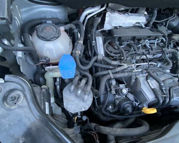 Сірий Фольксваген Кадді, об'ємом двигуна 1.97 л та пробігом 218 тис. км за 22100 $, фото 51 на Automoto.ua