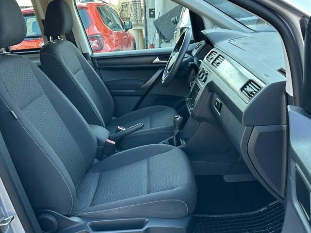 Серый Фольксваген Кадди, объемом двигателя 2 л и пробегом 132 тыс. км за 9200 $, фото 14 на Automoto.ua