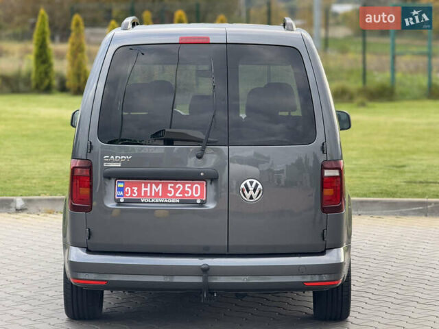 Серый Фольксваген Кадди, объемом двигателя 2 л и пробегом 187 тыс. км за 17900 $, фото 25 на Automoto.ua