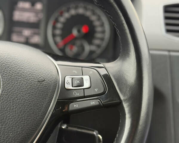 Серый Фольксваген Кадди, объемом двигателя 2 л и пробегом 187 тыс. км за 17900 $, фото 75 на Automoto.ua