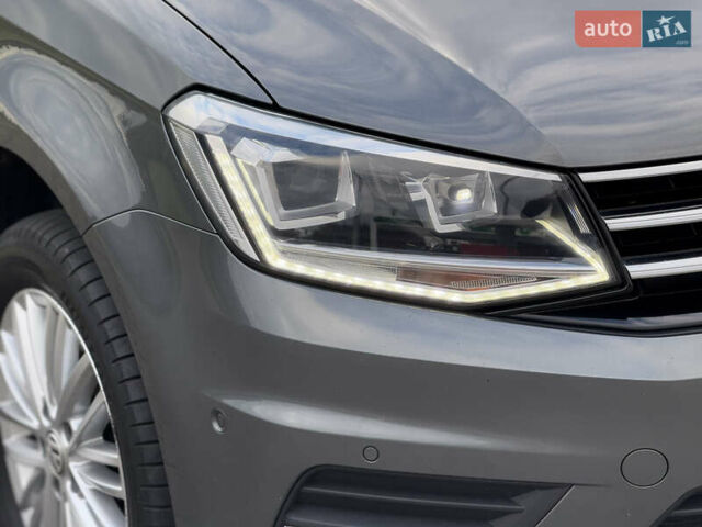 Серый Фольксваген Кадди, объемом двигателя 2 л и пробегом 187 тыс. км за 17900 $, фото 17 на Automoto.ua