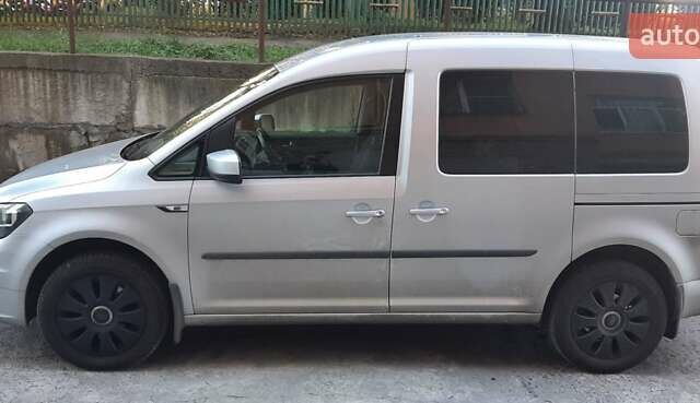 Серый Фольксваген Кадди, объемом двигателя 1.97 л и пробегом 130 тыс. км за 18500 $, фото 3 на Automoto.ua