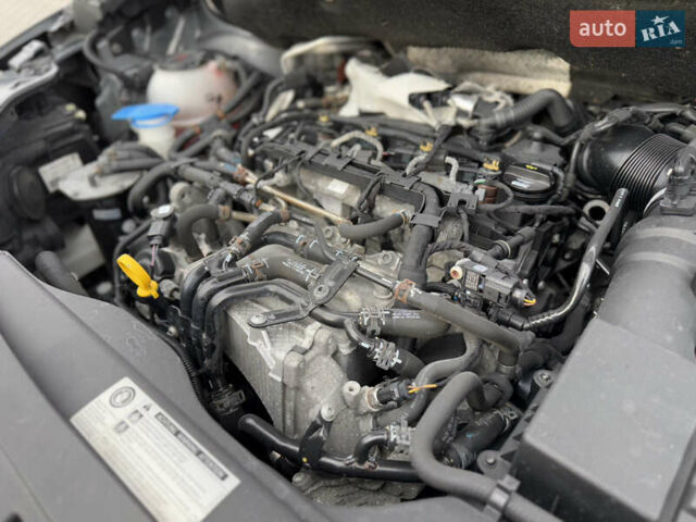 Серый Фольксваген Кадди, объемом двигателя 2 л и пробегом 187 тыс. км за 17900 $, фото 88 на Automoto.ua