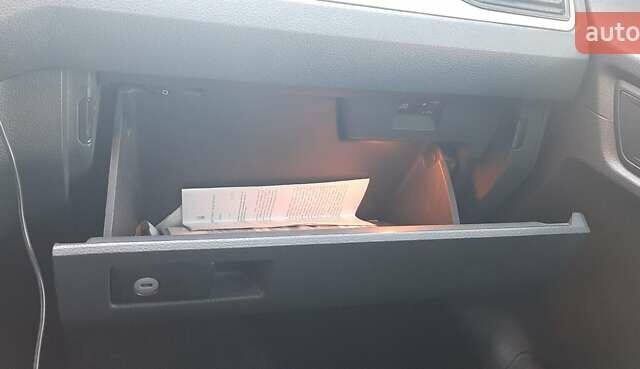 Серый Фольксваген Кадди, объемом двигателя 1.97 л и пробегом 130 тыс. км за 18500 $, фото 16 на Automoto.ua