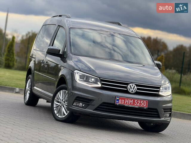 Серый Фольксваген Кадди, объемом двигателя 2 л и пробегом 187 тыс. км за 17900 $, фото 2 на Automoto.ua