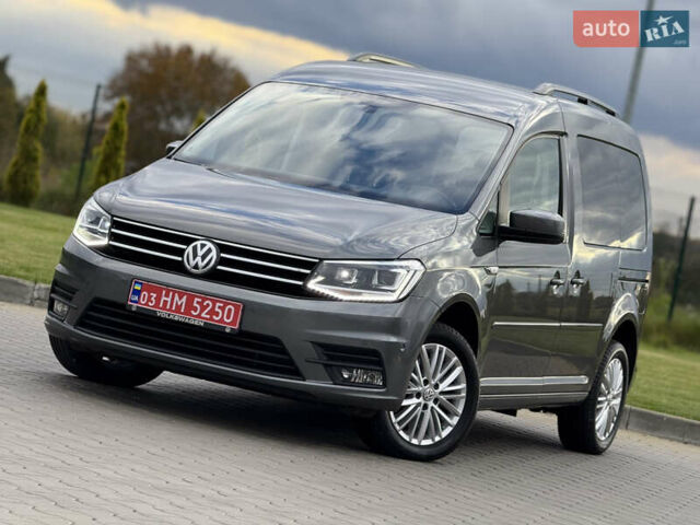 Серый Фольксваген Кадди, объемом двигателя 2 л и пробегом 187 тыс. км за 17900 $, фото 1 на Automoto.ua