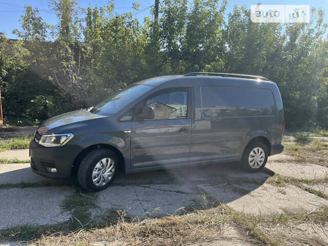 Серый Фольксваген Кадди, объемом двигателя 1.97 л и пробегом 243 тыс. км за 14000 $, фото 1 на Automoto.ua