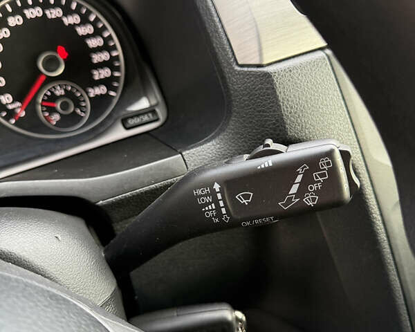 Серый Фольксваген Кадди, объемом двигателя 1.97 л и пробегом 221 тыс. км за 21000 $, фото 31 на Automoto.ua