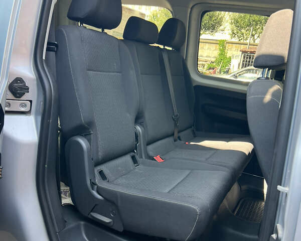 Серый Фольксваген Кадди, объемом двигателя 1.97 л и пробегом 283 тыс. км за 21000 $, фото 7 на Automoto.ua