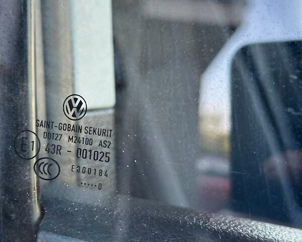 Серый Фольксваген Кадди, объемом двигателя 1.97 л и пробегом 175 тыс. км за 19750 $, фото 76 на Automoto.ua