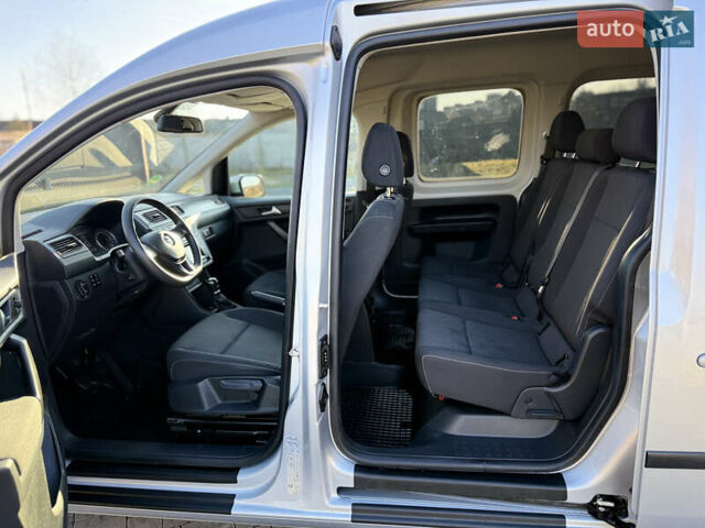 Сірий Фольксваген Кадді, об'ємом двигуна 1.97 л та пробігом 221 тис. км за 20500 $, фото 18 на Automoto.ua