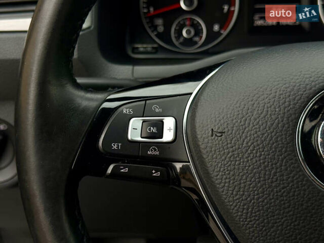 Серый Фольксваген Кадди, объемом двигателя 1.4 л и пробегом 204 тыс. км за 16999 $, фото 35 на Automoto.ua