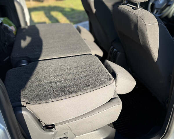 Сірий Фольксваген Кадді, об'ємом двигуна 1.97 л та пробігом 221 тис. км за 20500 $, фото 28 на Automoto.ua