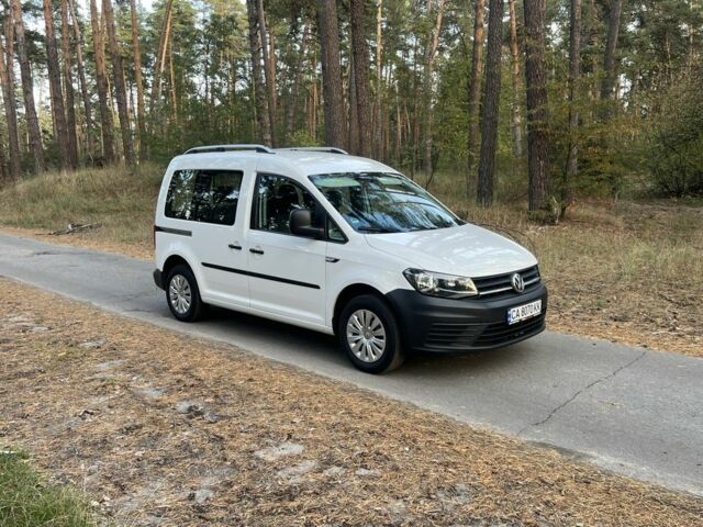 Сірий Фольксваген Кадді, об'ємом двигуна 2 л та пробігом 173 тис. км за 13300 $, фото 3 на Automoto.ua
