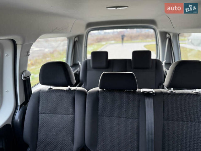 Серый Фольксваген Кадди, объемом двигателя 1.97 л и пробегом 221 тыс. км за 21000 $, фото 26 на Automoto.ua