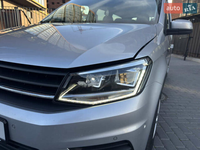 Фольксваген Кадди 2020 в Полтаве на Automoto.ua Серый Фольксваген Кадди, объемом двигателя 1.97 л и пробегом 221 тыс. км за 21999 $, фото 41 на Automoto.ua
