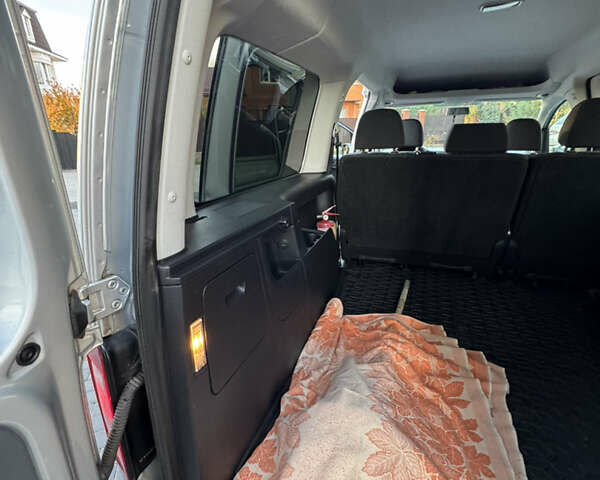 Фольксваген Кадди 2020 в Полтаве на Automoto.ua Серый Фольксваген Кадди, объемом двигателя 1.97 л и пробегом 221 тыс. км за 21999 $, фото 58 на Automoto.ua