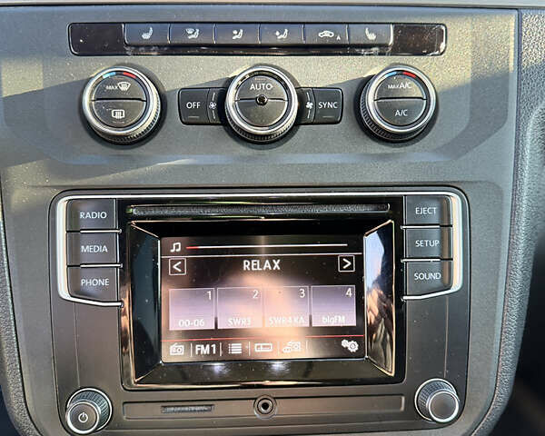 Сірий Фольксваген Кадді, об'ємом двигуна 1.97 л та пробігом 221 тис. км за 20500 $, фото 23 на Automoto.ua