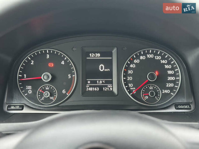 Серый Фольксваген Кадди, объемом двигателя 2 л и пробегом 248 тыс. км за 16950 $, фото 27 на Automoto.ua